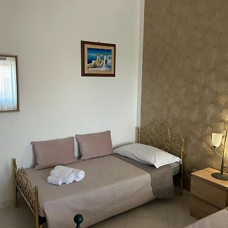 Nina Apartament Giardini Naxos Con Posto Auto Eksteriør bilde