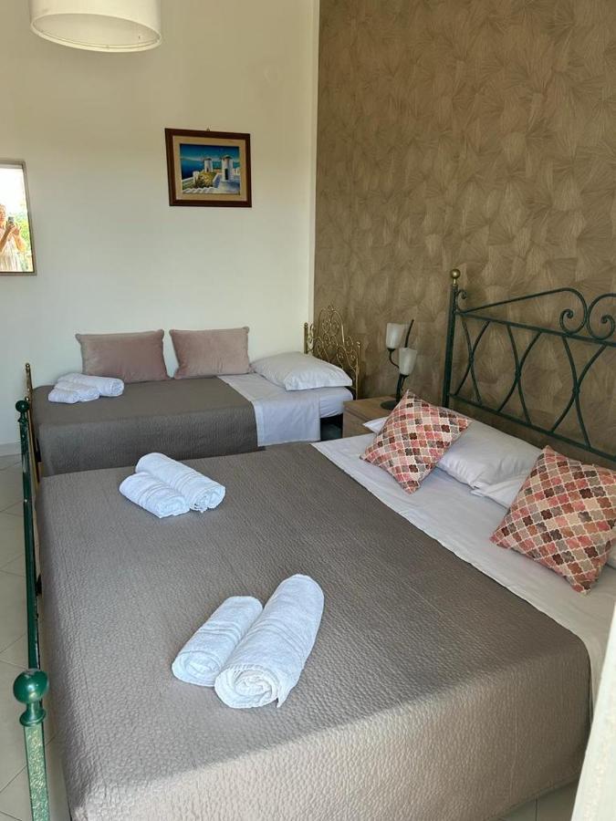 Nina Apartament Giardini Naxos Con Posto Auto Eksteriør bilde